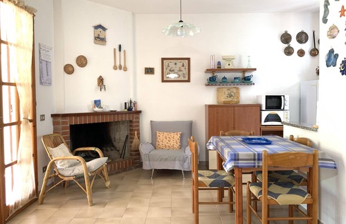 Solanas Villa | SINGLE FAMILY VILLA WITH GARDEN NEAR THE BEACH! π