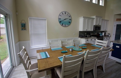 Millville House | Single home quiet neighborhood close to beach.