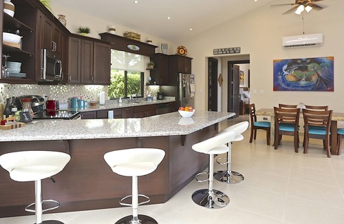 Coco House | Single Level Oceanview Home - 3 King Bedrooms