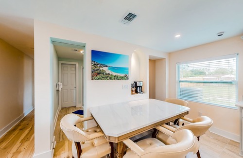 Sandalwood House | Single-level vacation home with fenced yard, W/D, & central AC - dog-friendly