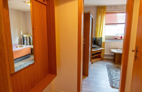 Prohn Apartment | Single room (20) - Pension Zur Kurve