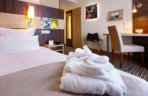 Bad Duerkheim Hotel | Single Room - Kurpark Hotel