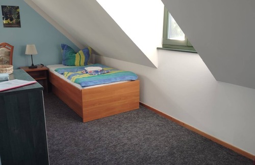 Eggesin Bed & Breakfast | Single room (room 25) with extra bed - Gästehaus EJS e.V. Eggesin