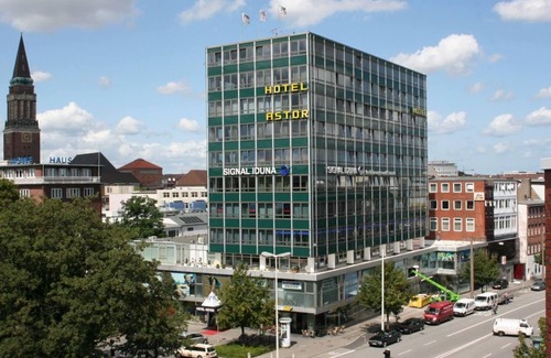 Vorstadt House | Single Room, Shower, Toilet - Hotel Astor by Campanile