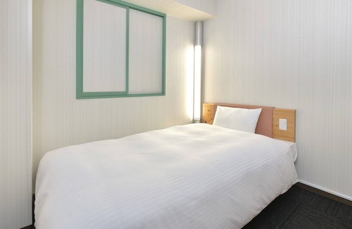 Hakata Ekimae Hotel | Single room smoking plan with breakfast for 2 peo/Fukuoka Fukuoka