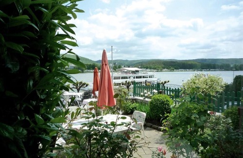 Bad Breisig House | Single room with bath or shower/WC - Hotel Rhein-Residenz