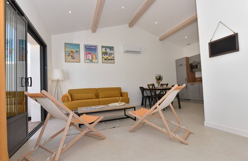 Saint Vivien House | Single-storey house 53m² with terrace and parking in St-Vivien