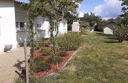 Mirande House | Single-storey house 110m², residential area, 500m from town center