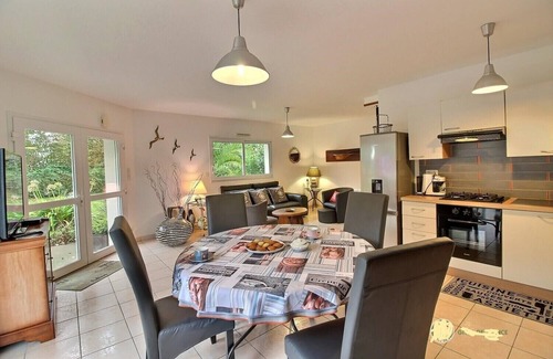 Lanmodez House | Single Storey house, two bedrooms, GR34, TV, WIFI, sea peach