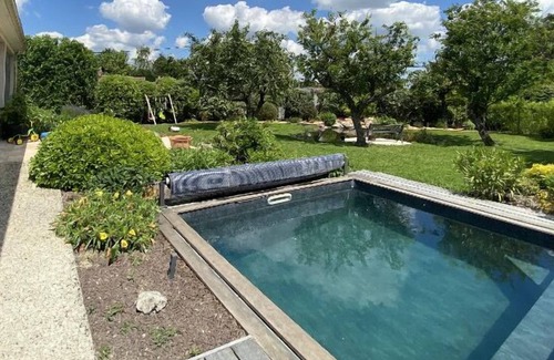 Loudun House | Single storey PMR access with swimming pool in the countryside