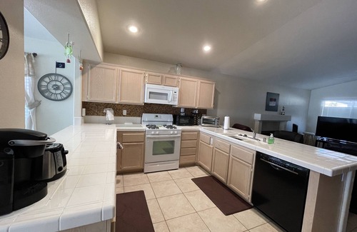 Canyon Gate Master House | Single Story Fully-Furnished 3 bdrm home in Summerlin