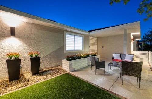 Charleston Preservation House | Single Story minutes from Summerlin with RV Parking & Dog Friendly