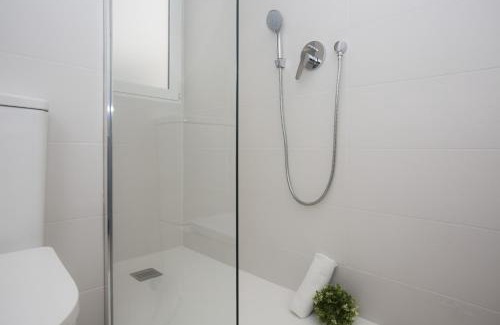 Trinitat Apartment | SingularStays Calderon