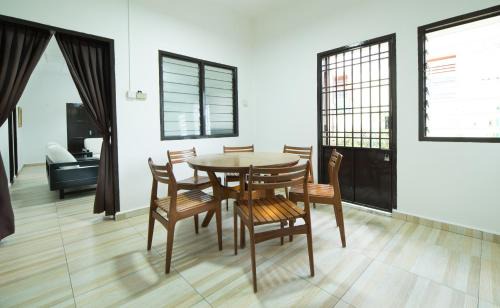 Mersing House | SingVillage Holiday House