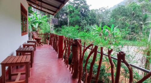 Nelluwa Hotel | Sinharaja Pitadeniya Villa