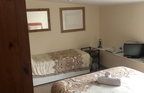 Mendham Hotel | Sir Alfred Munnings Hotel