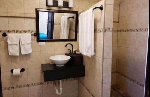 Belize City House | Sir Angel's Guesthouse