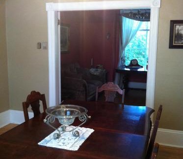 Dauphin Bed & Breakfast | Sir Edgar House B&B