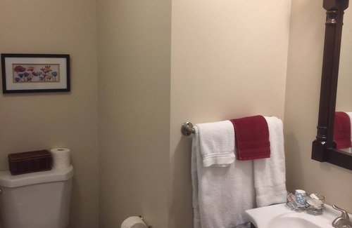 Brockville Bed & Breakfast | Sir Isaac Brock B&B Luxury Suites