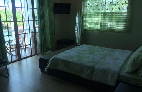 Plaridel House | Sir Nico Guesthouse and Resort