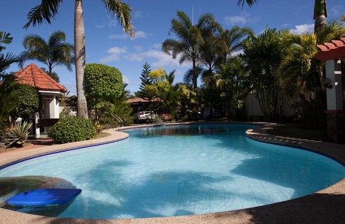 Plaridel House | Sir Nico Guesthouse and Resort