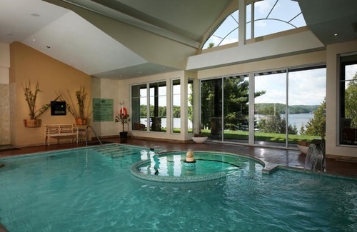 Eagle Lake Resort | Sir Sam's Inn & Spa