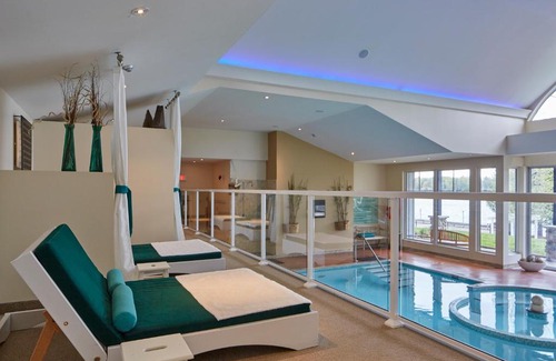 Eagle Lake Resort | Sir Sam's Inn & Spa