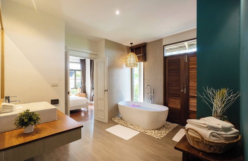 Thap Sakae Hotel | Sirarun Resort