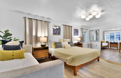 Flamingo/Lummus Bed & Breakfast | SIRENA AZUL SOBE VILLA