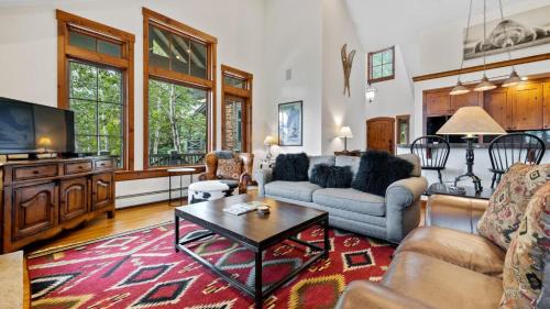 Avon House | Sirius Ridge