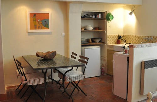 Barjac Apartment | Sirocco - Charming apartment 6 people