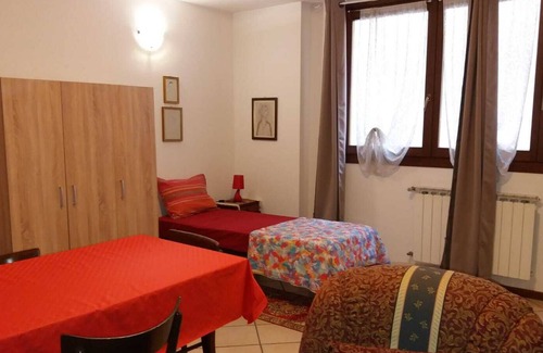 Stezzano Apartment | Sissi holiday home - Red kilometer