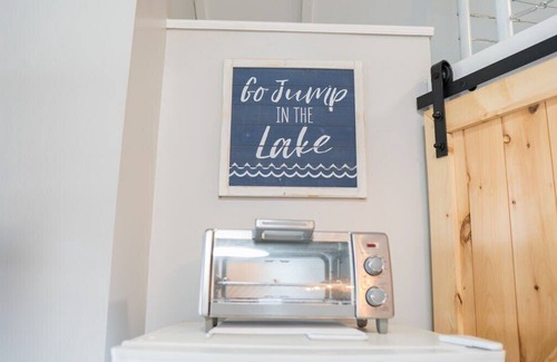Sister Lakes Cabin | Sister Lake Cottages - Unit 1