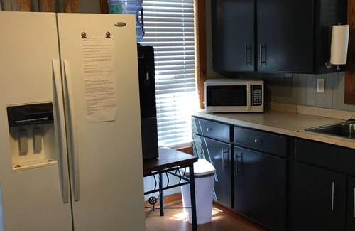 Thomas Drive Cabin | Sister River Retreat Treetop