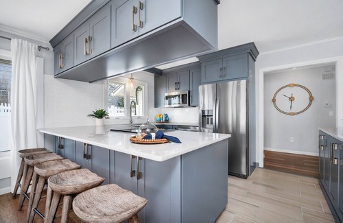 Westbrook Center House | Sister Sands Waterfront 3 bdrm home w/AC in Westbrook, CT on Long Island Sound!