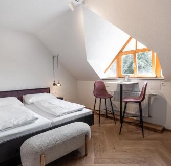 Jennersdorf Hotel | SISTERS Haus Hotel Garni