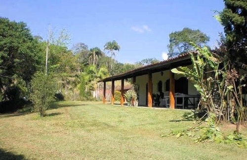 Ibiuna House | Site for events and leisure in Ibiúna. - 3 suites