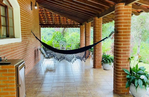 Cabreuva House | SITE LESS THAN 1KM FROM THE CENTER OF CABREÚVA.