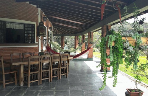 Juquitiba House | SITE WITH WIDE STRUCTURE AMONG ATLANTIC FOREST
