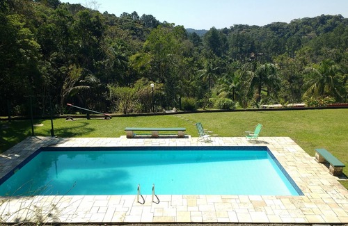 Juquitiba House | SITE WITH WIDE STRUCTURE AMONG ATLANTIC FOREST