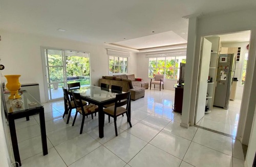 Silva Jardim House | Sitio Madalena