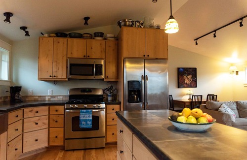 Sitka House | Sitka Bungalow