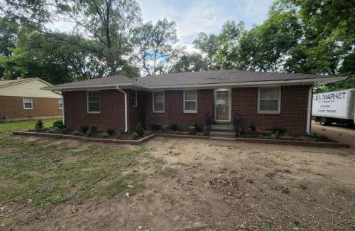 Whitehaven House | Sits on an acre near Grace land with 3 full baths