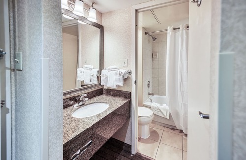 Southeast Calgary House | Situated 7-minute drive from downtown Calgary, & 2 minutes from Stampede Park
