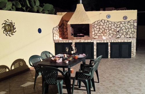 Bolognetta Villa | Situated in a quiet Sicilian village with stunning views of the Mediterranean.