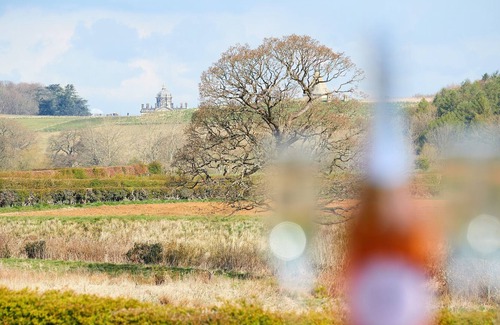 Welburn Cottage | Situated within the picturesque village of Welburn in the Ryedale district of North Yorkshire, and w
