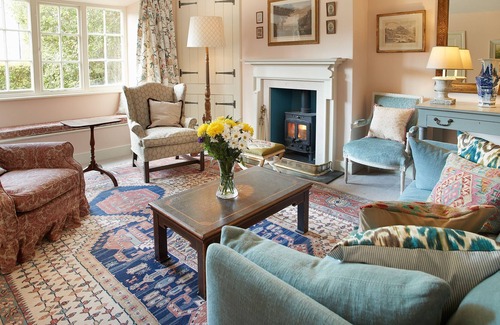 Welburn Cottage | Situated within the picturesque village of Welburn in the Ryedale district of North Yorkshire, and w
