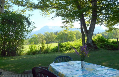 Annecy-le-Vieux Apartment | Situation Remarquable au Bord de la Nature Tout en Étant Dans Annecy
