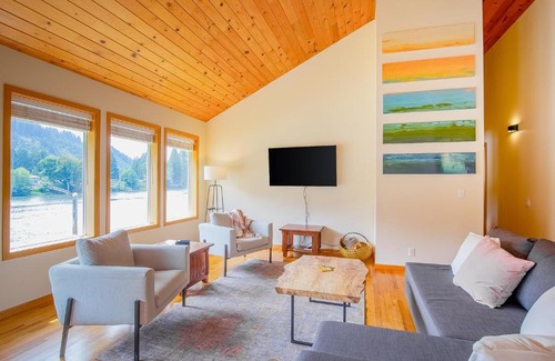 Mapleton House | Siuslaw River House