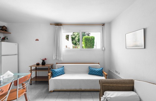 Siviri House | Siviri Azure Sea View by Luxlikehome